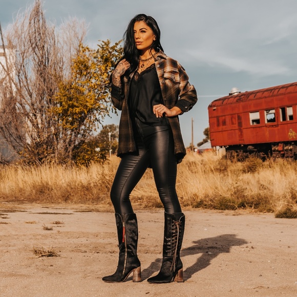 Sold Freebird by Steven Joaquin Boots - Picture 2 of 6